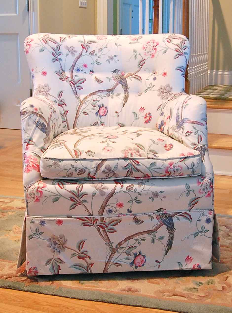 How to Easily Update an (almost) Outdated Chair