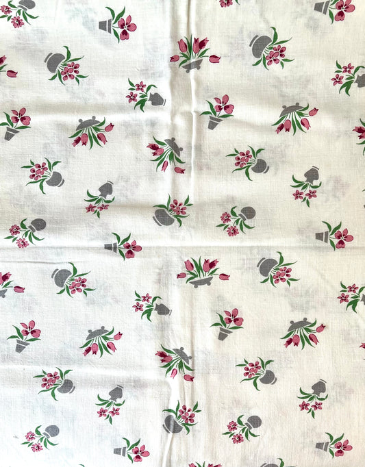 Scattered Vase of Flowers Feedsack Fabric - Vintage