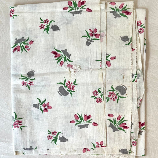 Scattered Vase of Flowers Feedsack Fabric - Vintage
