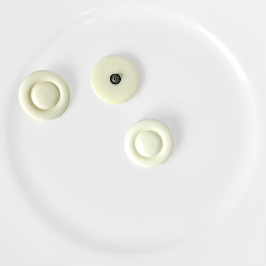 25MM - 37MM Ivory Circles Shank Buttons