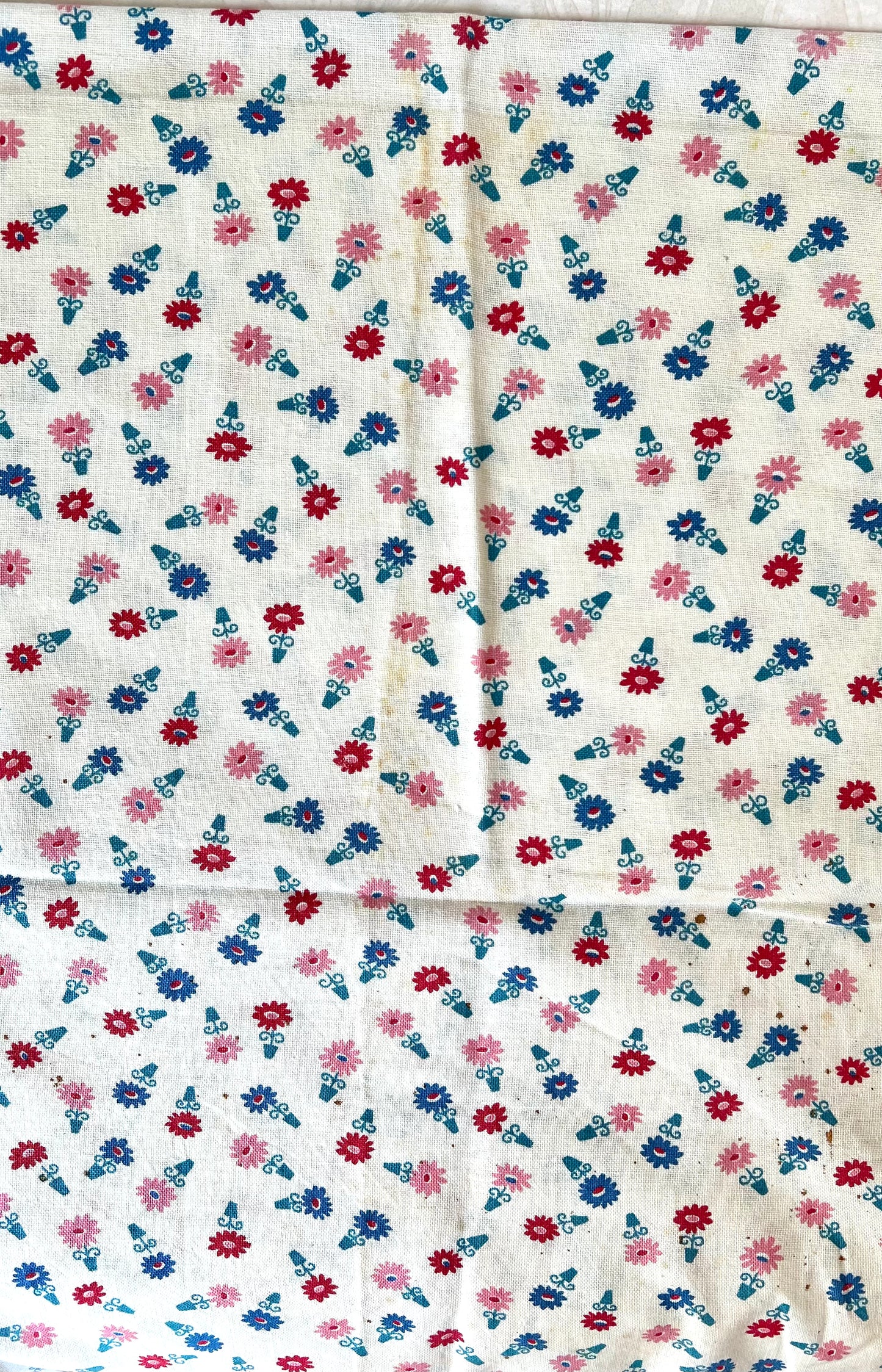 Scattered Flower Pots Feedsack Fabric - Vintage