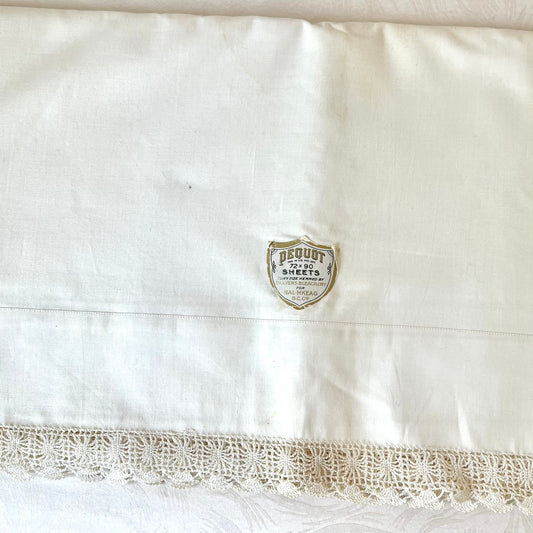 Vintage Cotton Pequot Crochet Edge Sheet