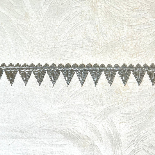 Pennant Border, Dresden Trim