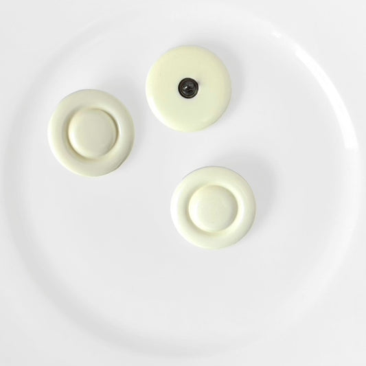 25MM - 37MM Ivory Circles Shank Buttons