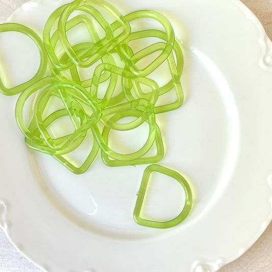 Clear Plastic D-Rings 1.25"