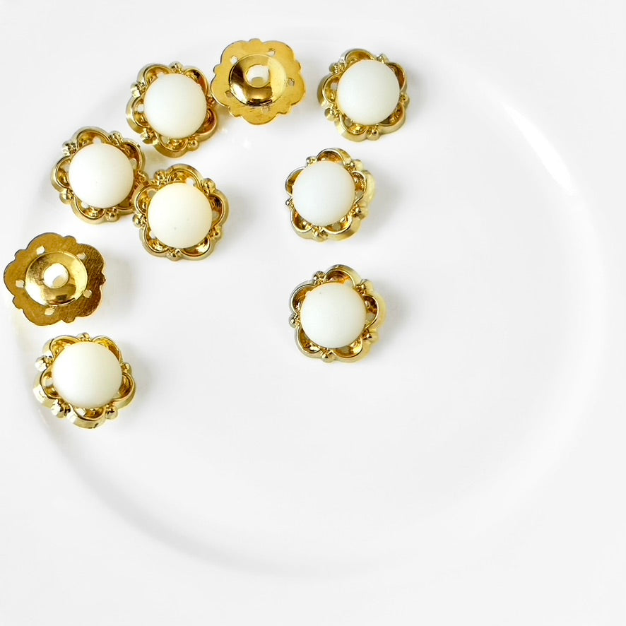 Flower Shape Gold & White Shank Button