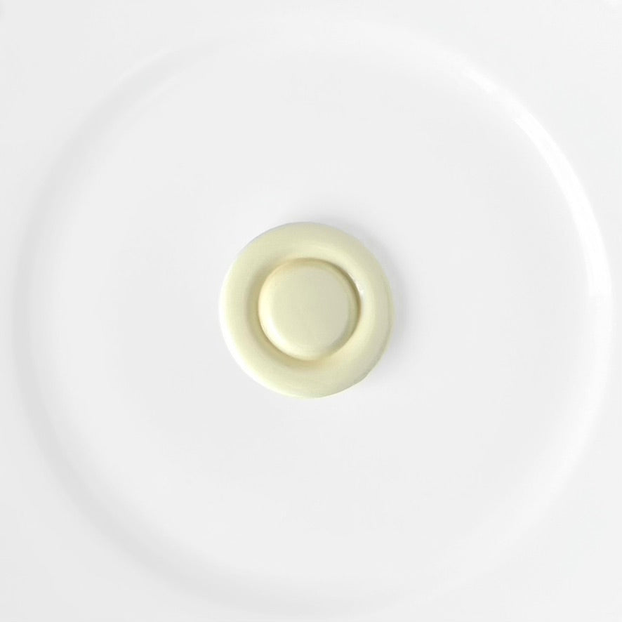 25MM - 37MM Ivory Circles Shank Buttons