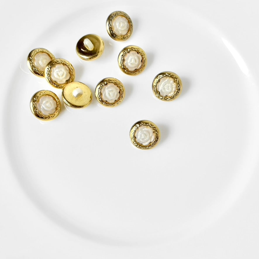 Rose Center Gold & White Shank 15MM Button