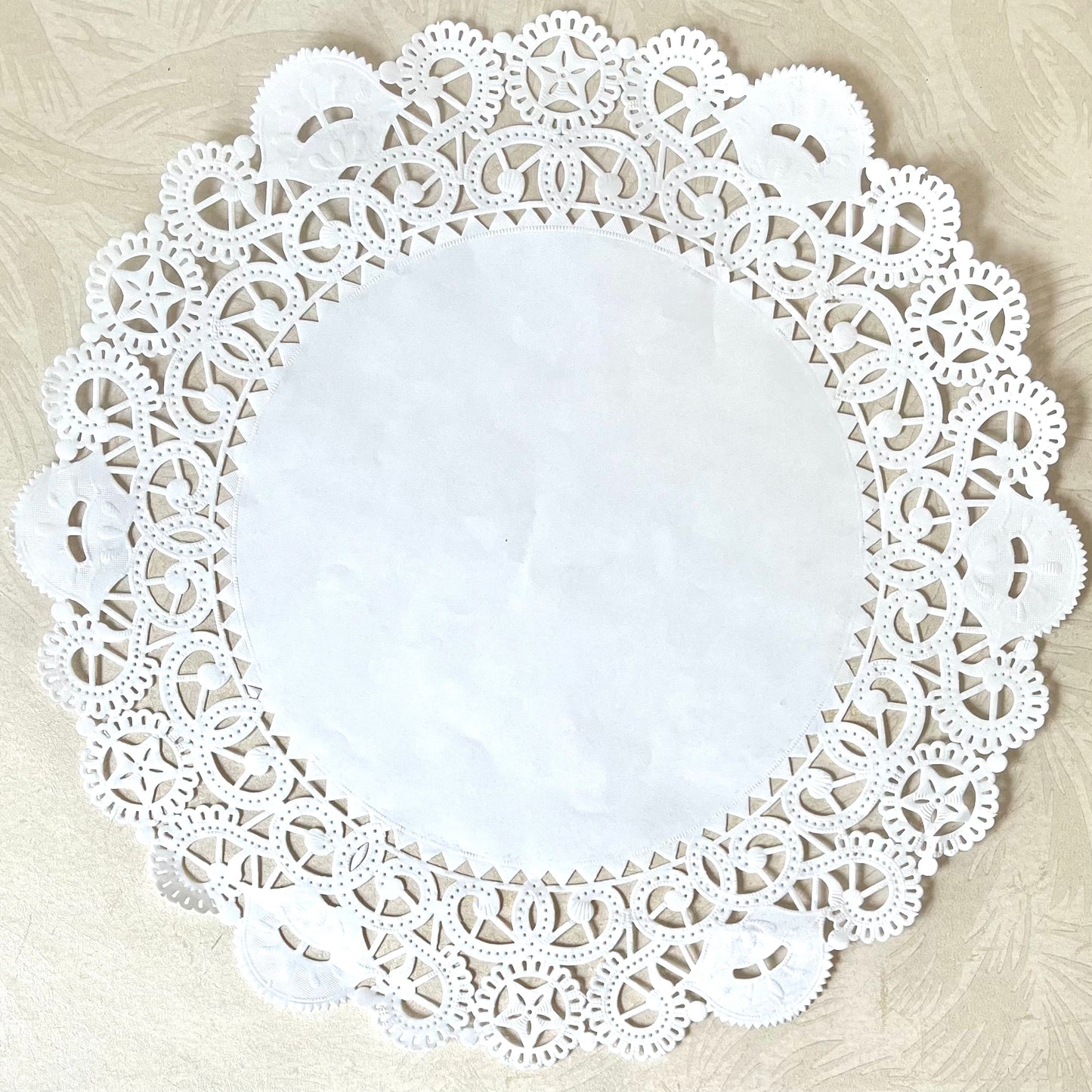 Round Paper Cake Doilies -10