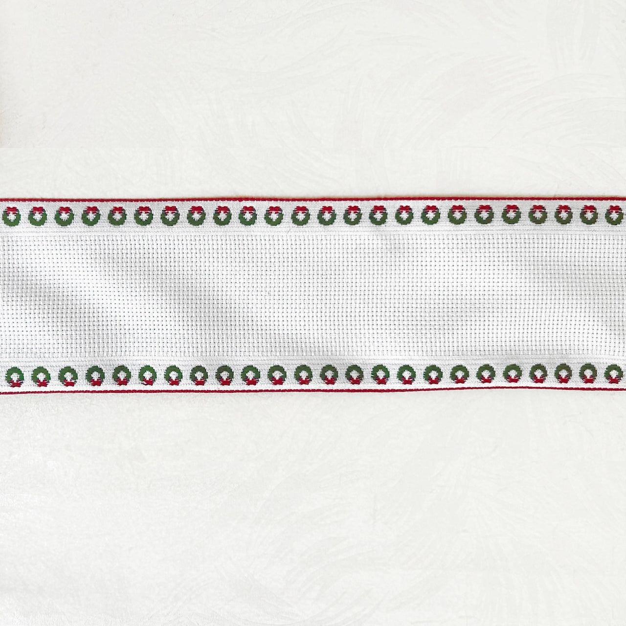 Aida_Cloth_Ribbon_With_Wreath_Border