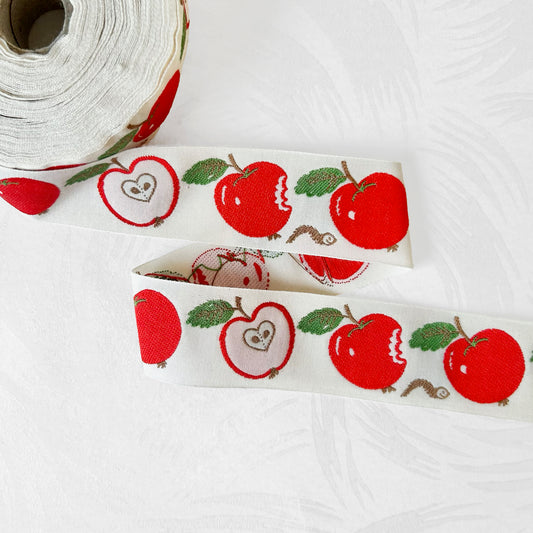 Apple_Organic_Cotton_Jacquard_Ribbon