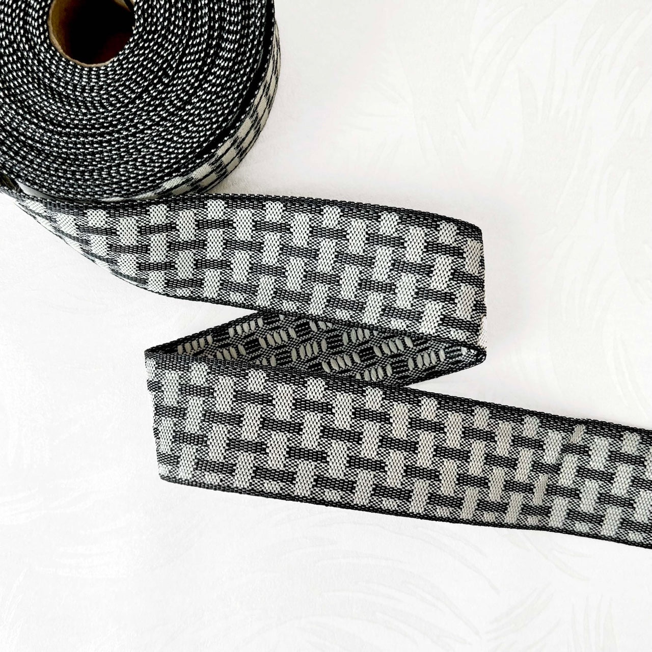 Basket_Weave_Jacquard_Ribbon
