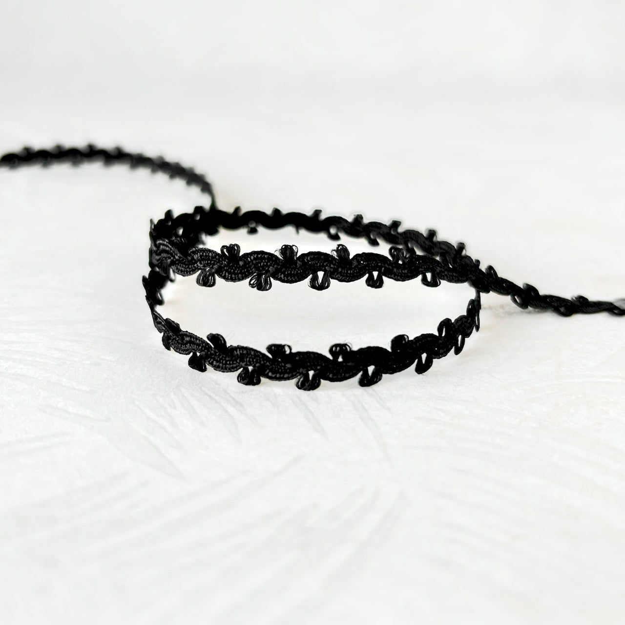 Black_Picot_Edge_Wave_Braid