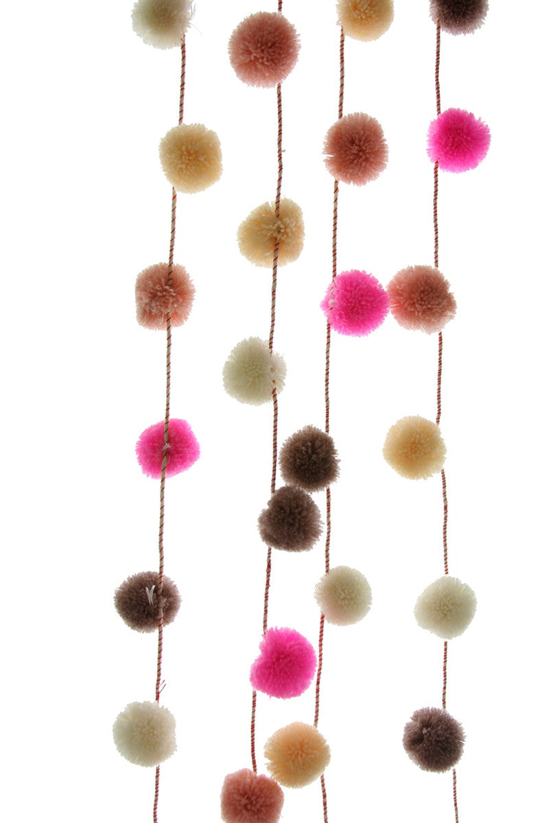 Pretty Pom Pom Garland