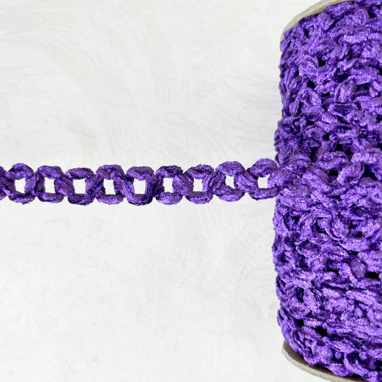 Chenille_Figure_8_Trim