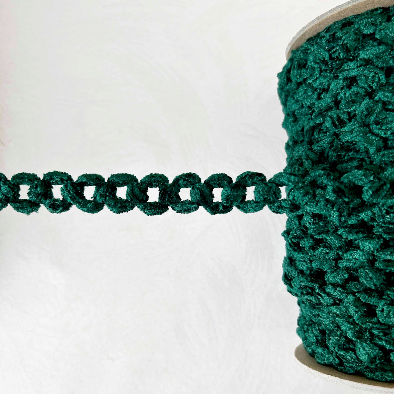 Chenille_Figure_8_Trim