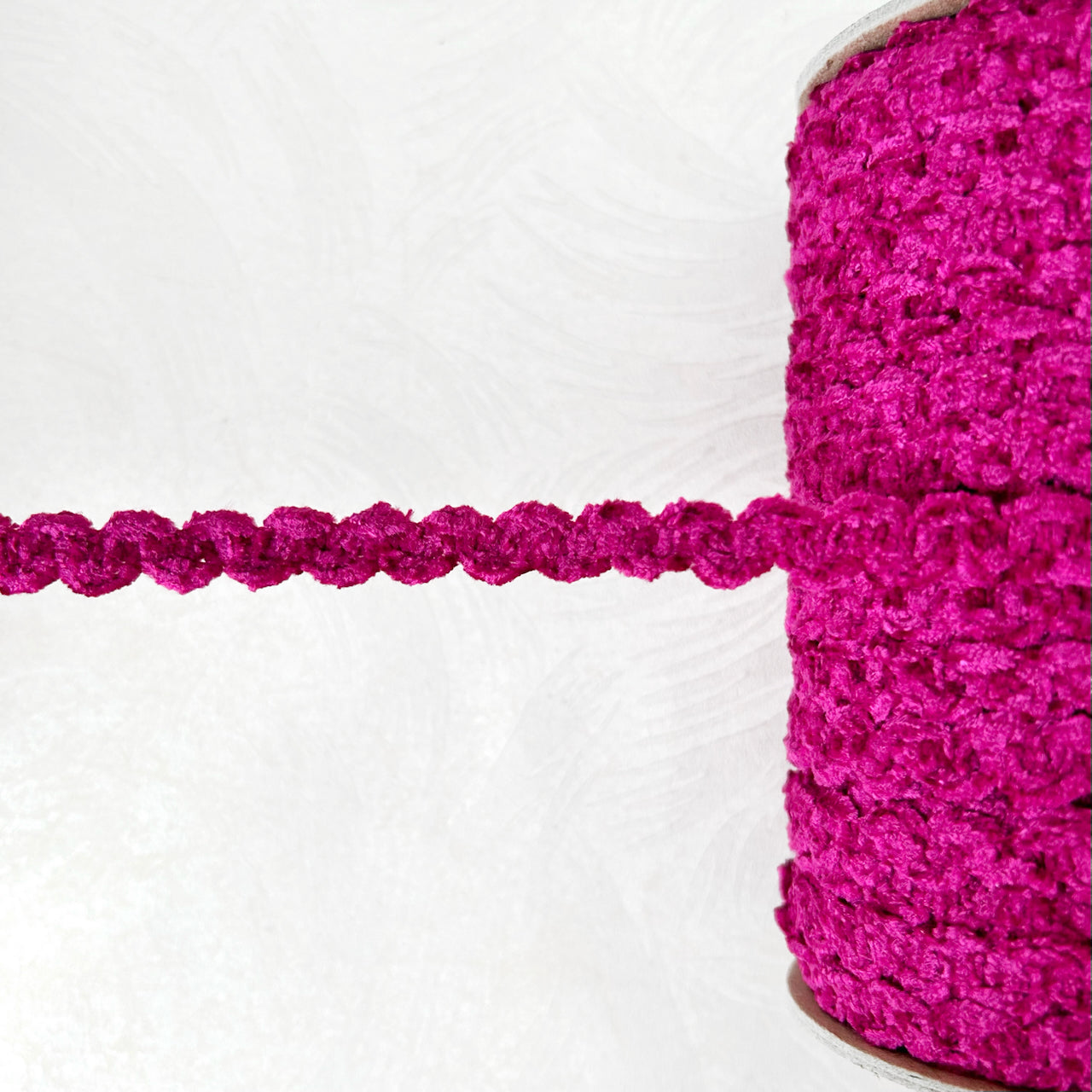 Chenille_Scalloped_Loop_Braid