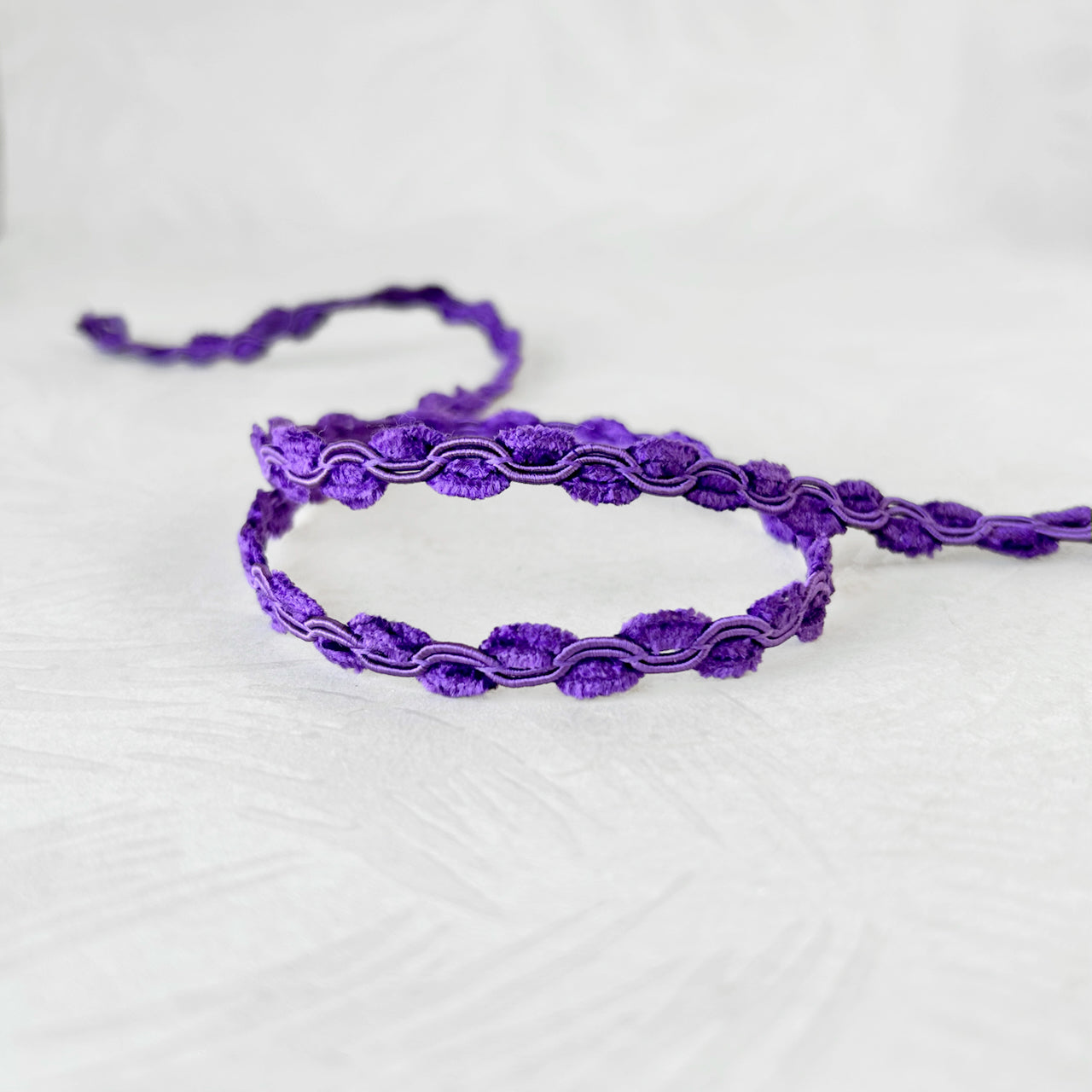 Chenille_Scalloped_Loop_Gimp_Braid