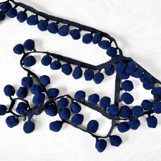 Dark_Blue_Ball_Fringe