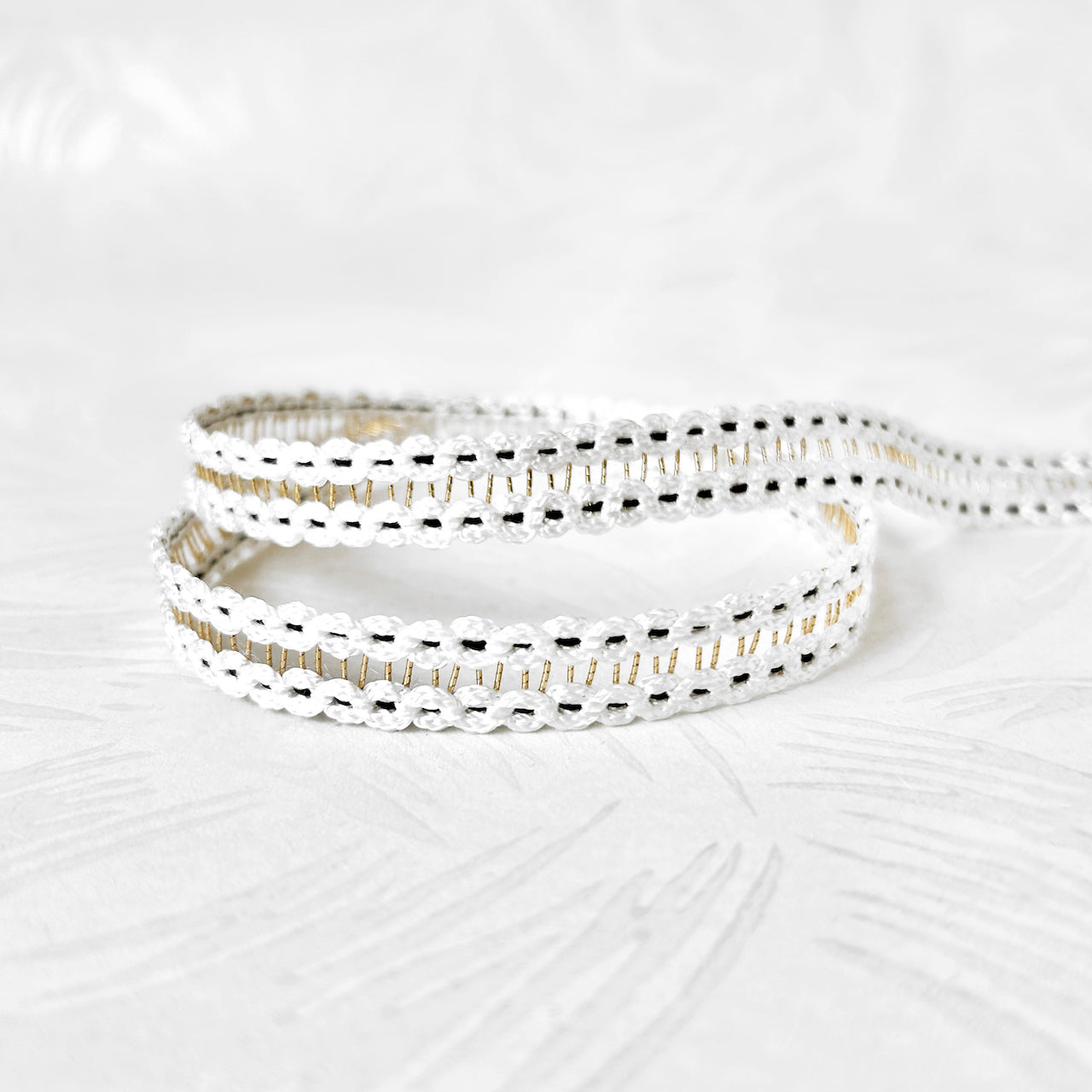 Decorative_Metallic_Ladder_Braid
