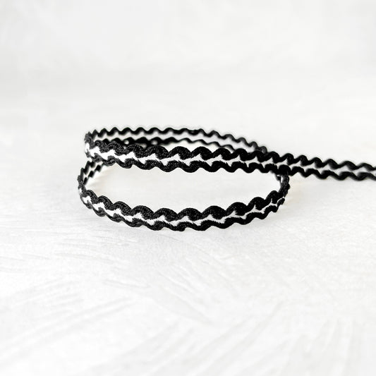 Decorative_Wavy_Stripe_Trim