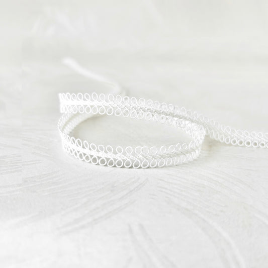 Delicate_Double_Loop_Braid