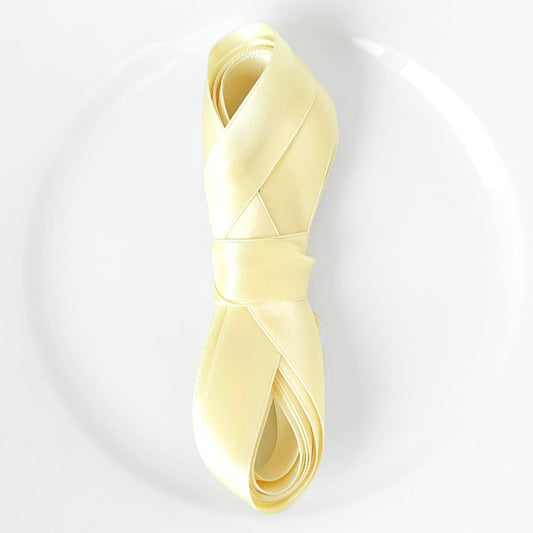 Double_Sided_Satin_Ribbon_Bundle_Butter