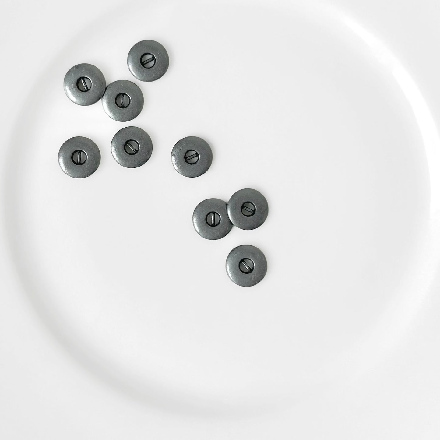 Plain Pantaloon Pewter 13MM - 15MM Buttons
