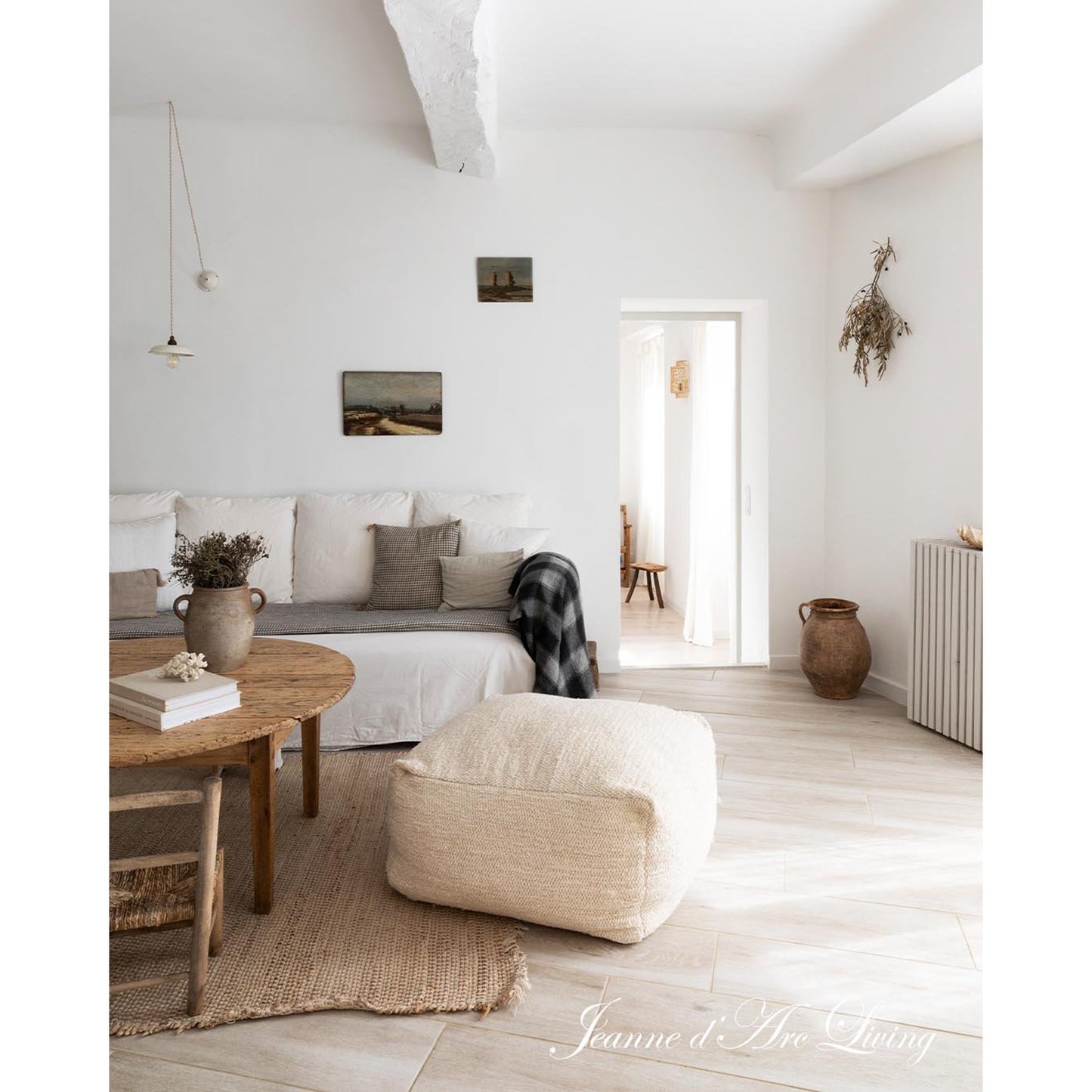 Jeanne d'Arc Living - Issue #3, 2025