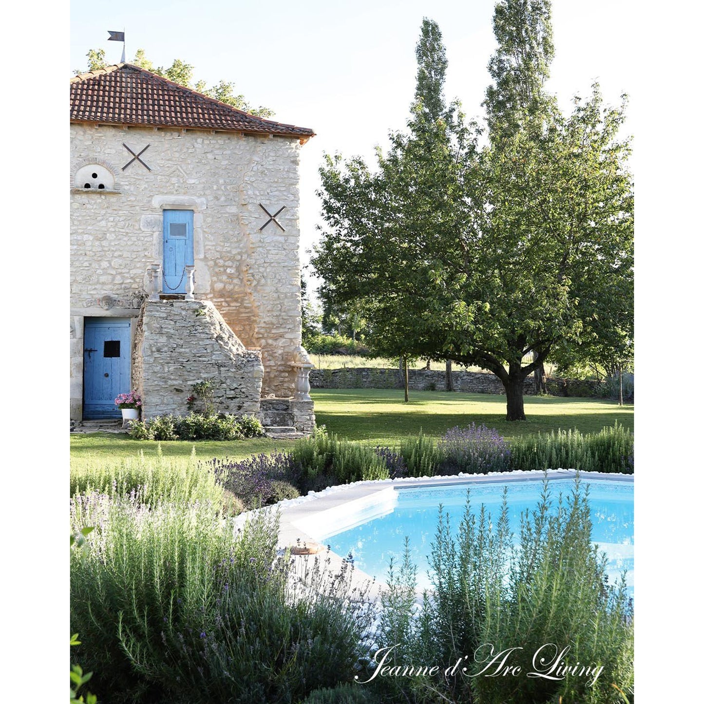 Jeanne d'Arc Living - Issue #3, 2025