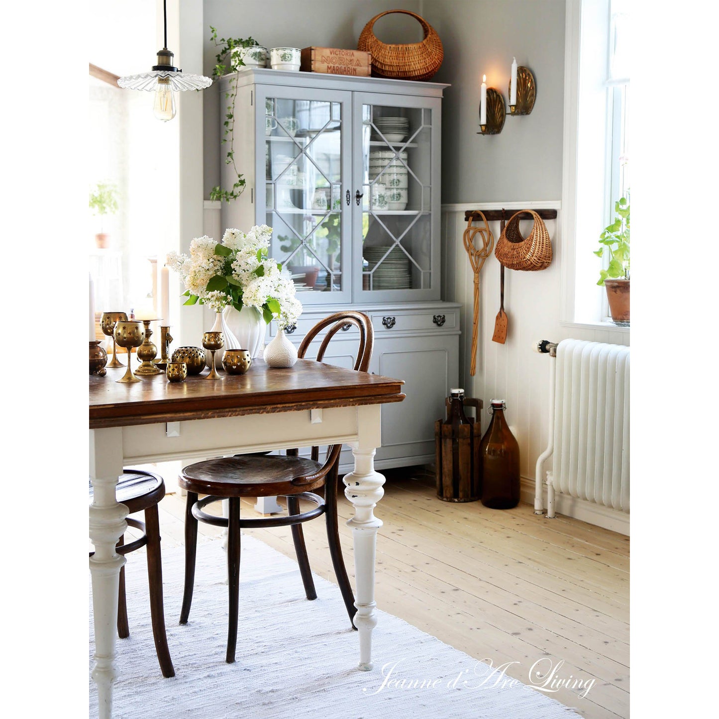 Jeanne d'Arc Living - Back Issue #6, 2024