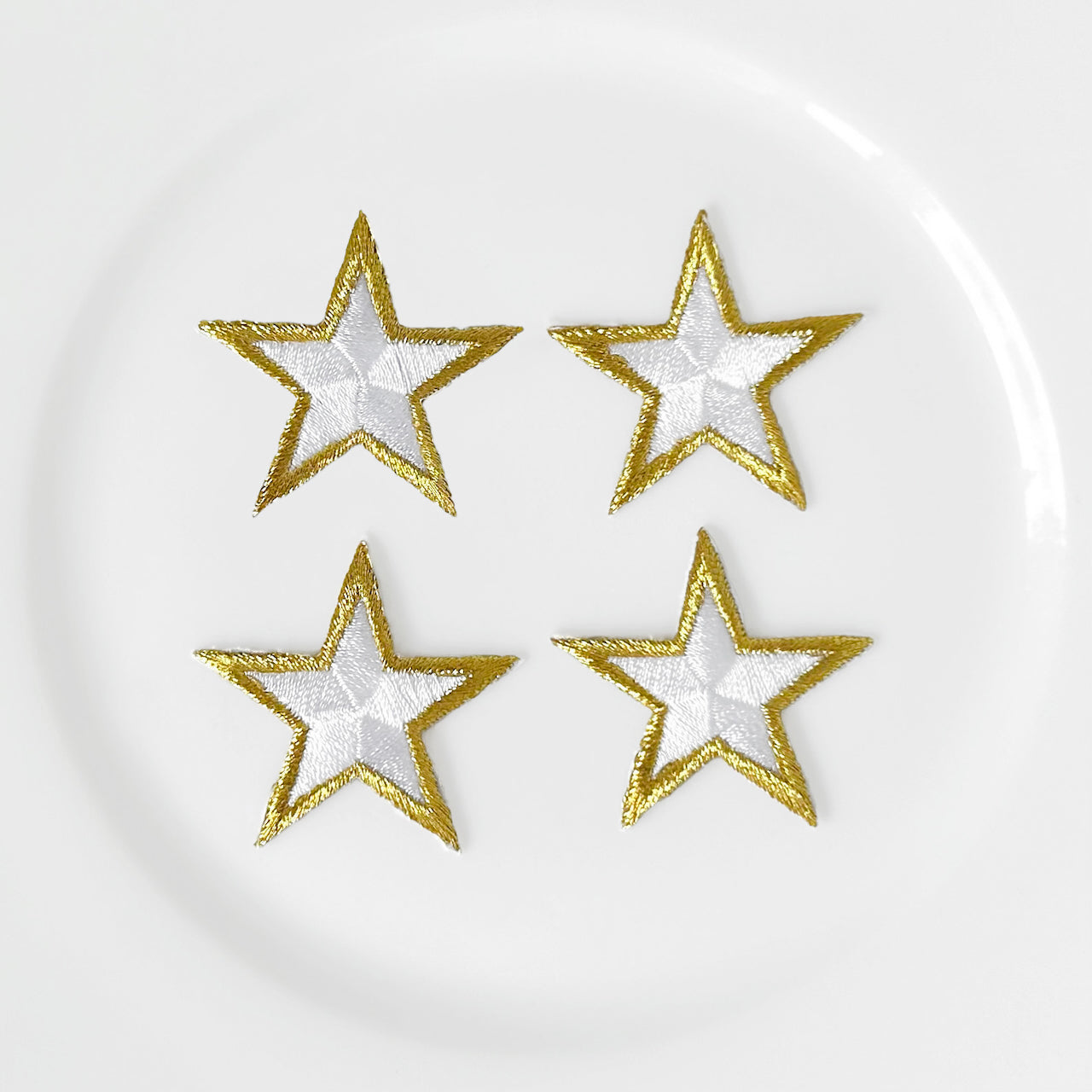 Embroidered_Metallic_Border_Star_Applique