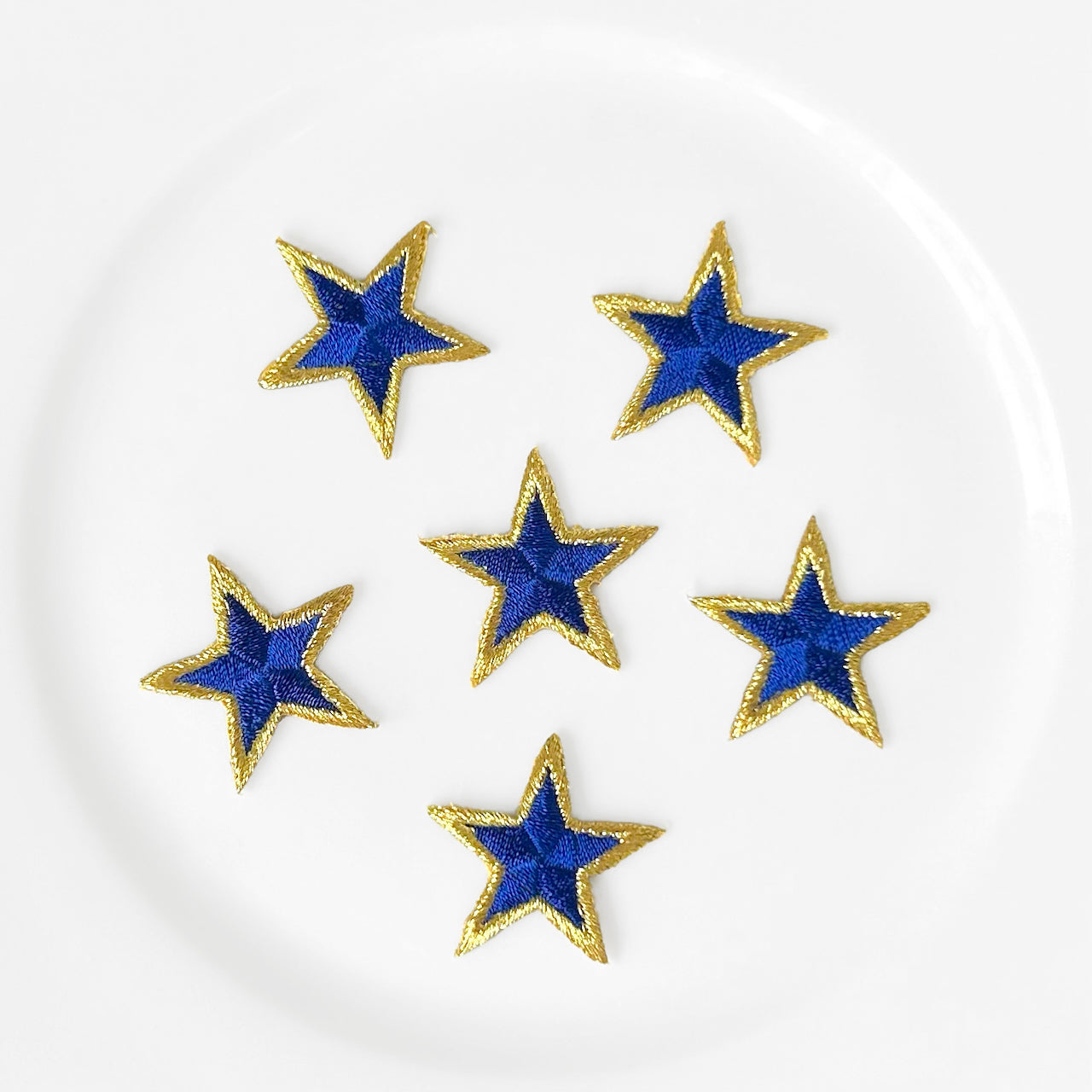 Embroidered_Metallic_Border_Str_Applique