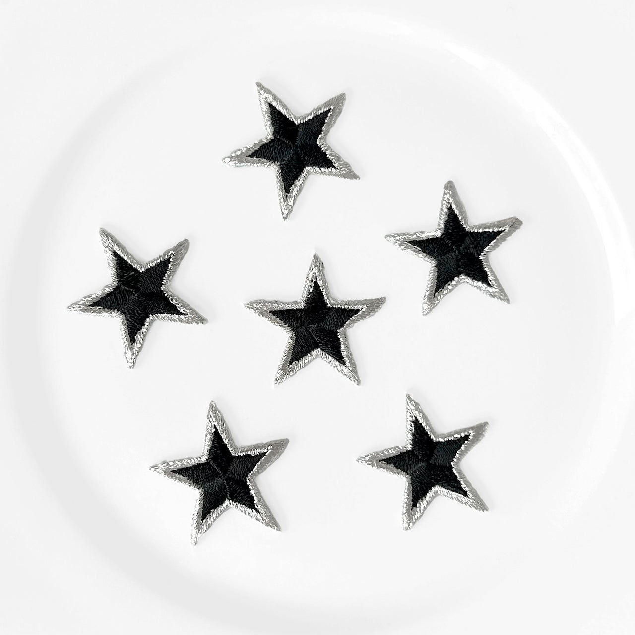 Embroidered_Metallic_Border_Str_Applique