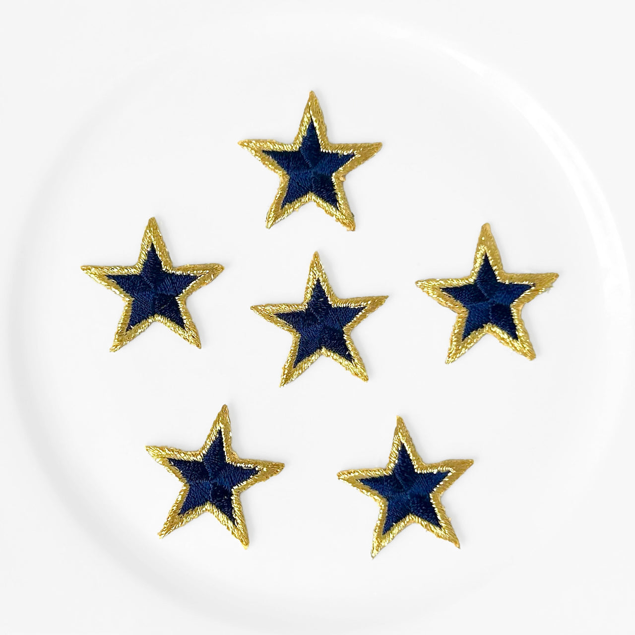 Embroidered_Metallic_Border_Str_Applique