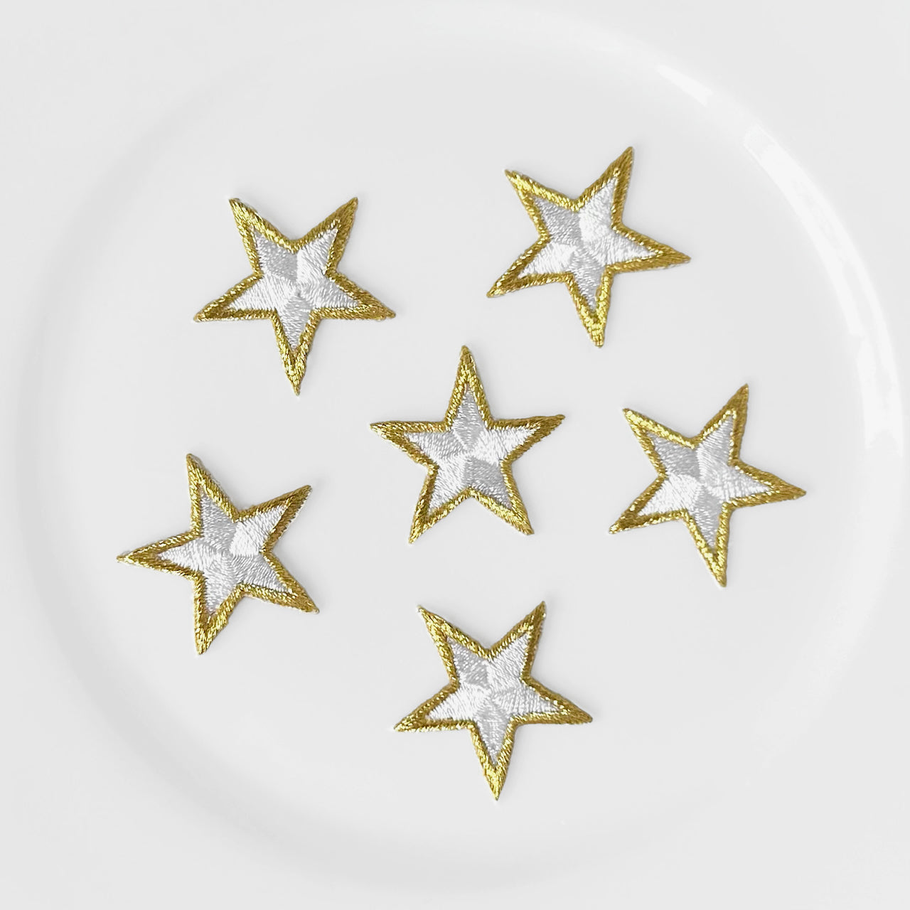 Embroidered_Metallic_Border_Str_Applique