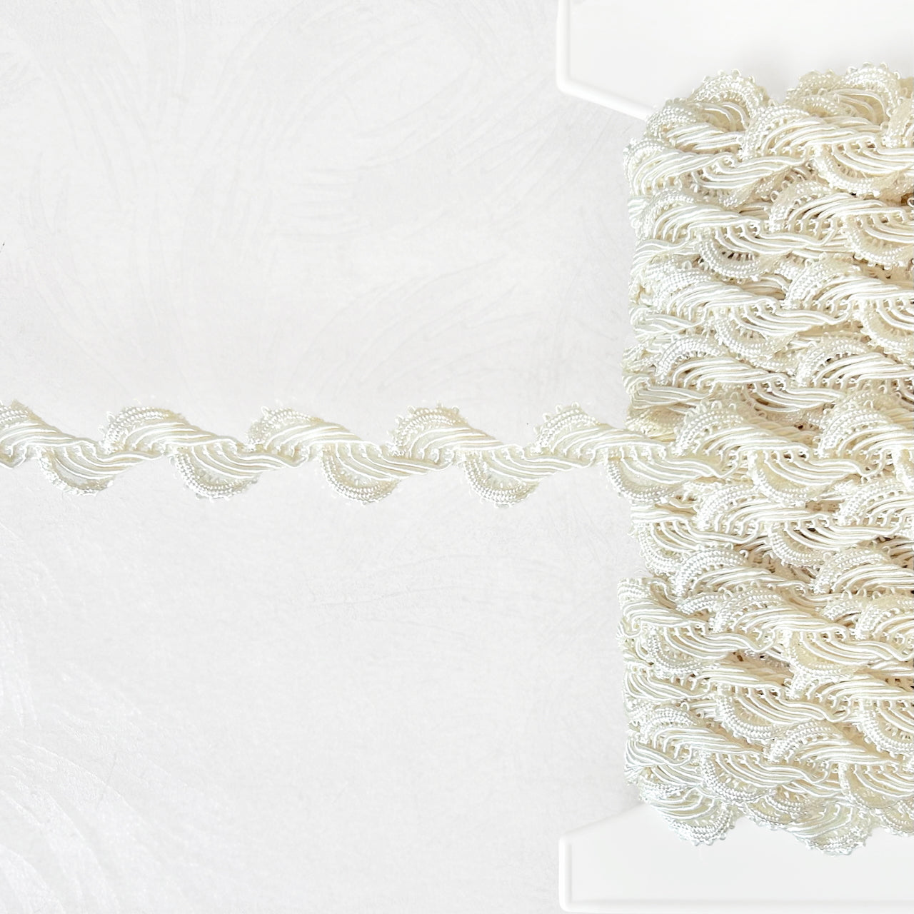 Fancy_Rayon_Scalloped_Braid