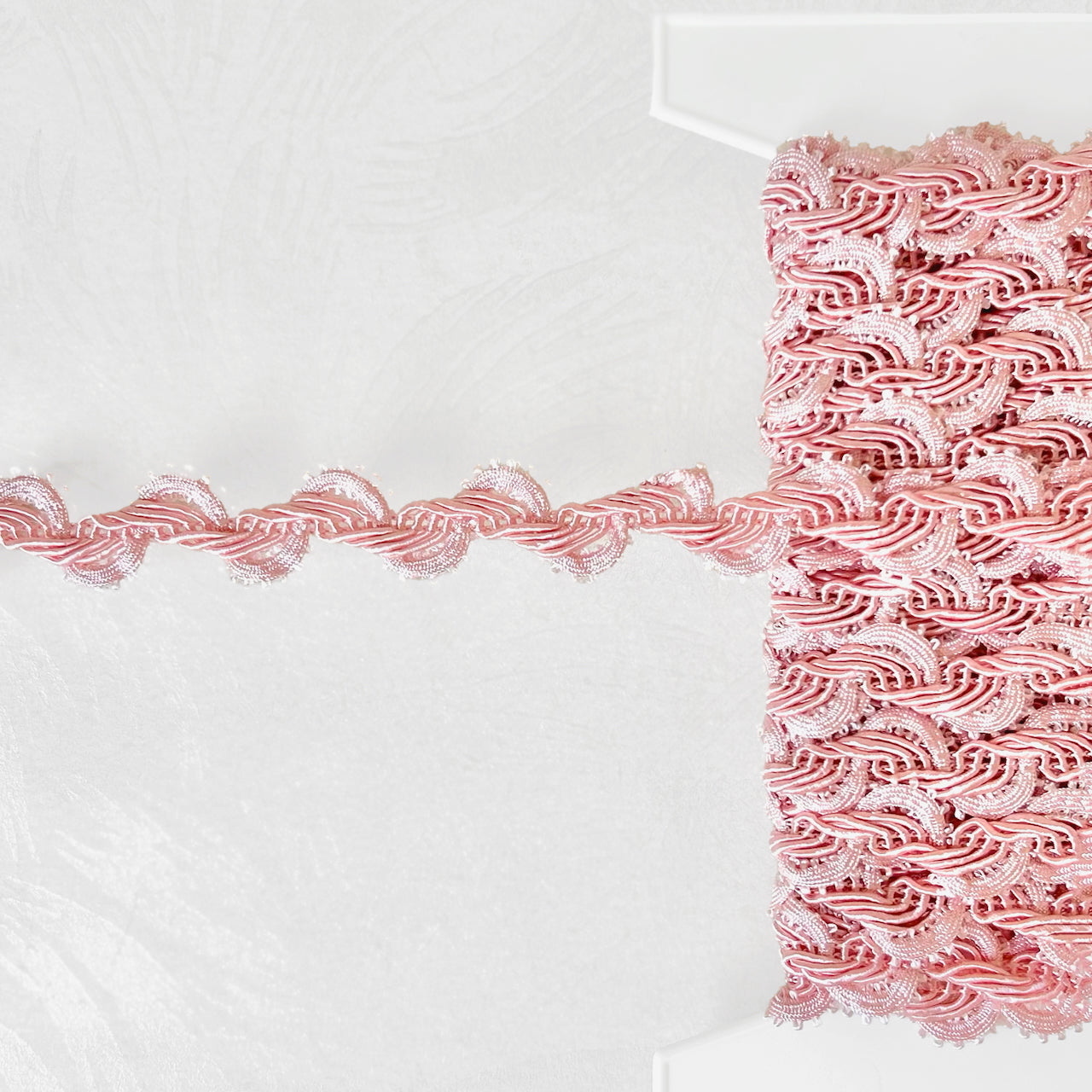 Fancy_Rayon_Scalloped_Braid