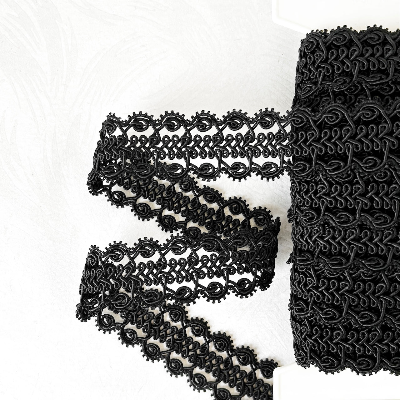 Fancy_Rayon_Scalloped_Braid