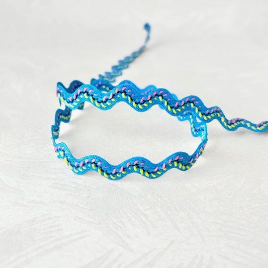 Feather_Stitch_Rick_Rack