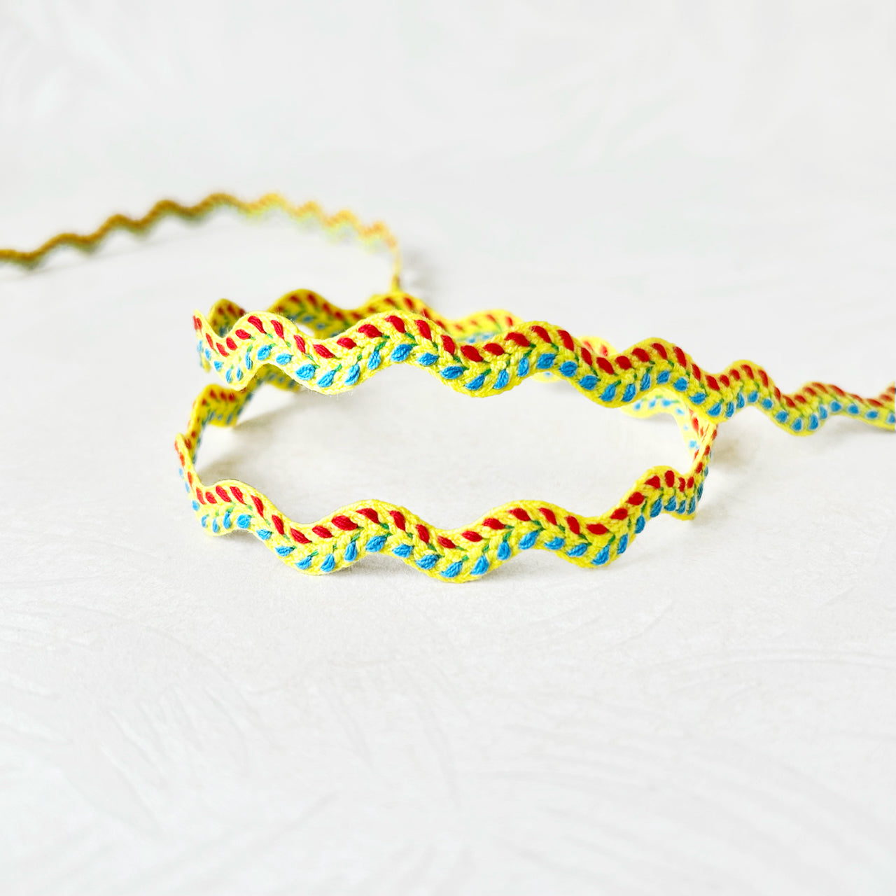 Feather_Stitch_Rick_Rack