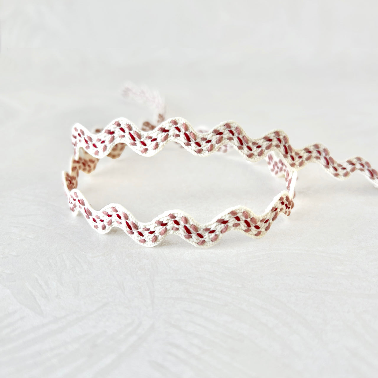 Feather_Stitch_Rick_Rack