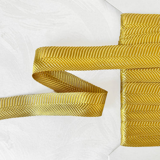 Flat_Metallic_Chevron_Braid