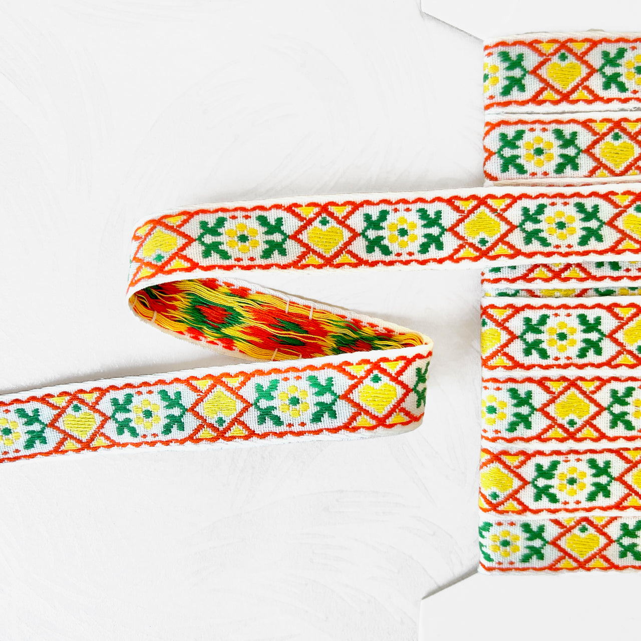 Floral_Heart_Jacquard_Ribbon