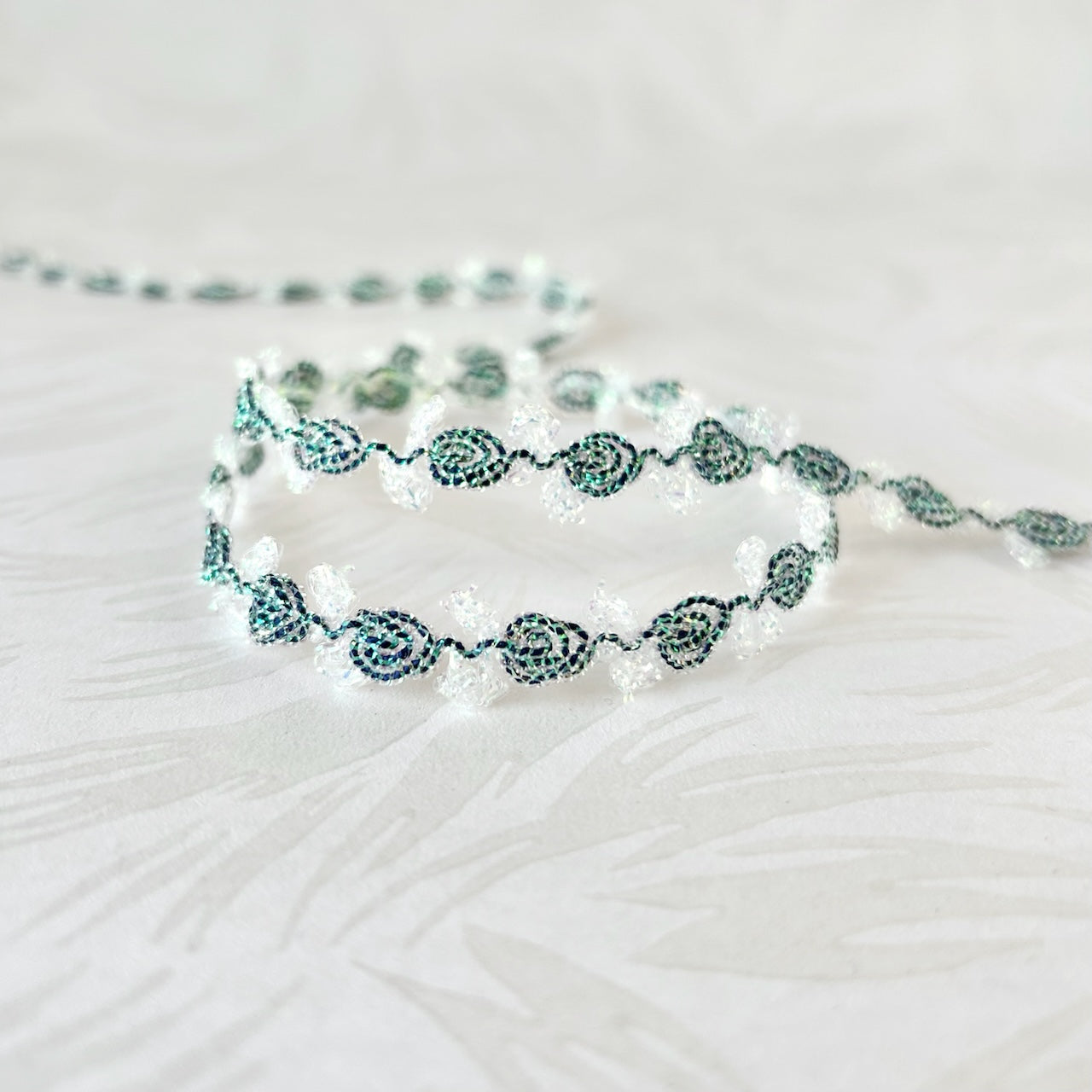 Flower_Loop_Sparkle_Rococo_Braid