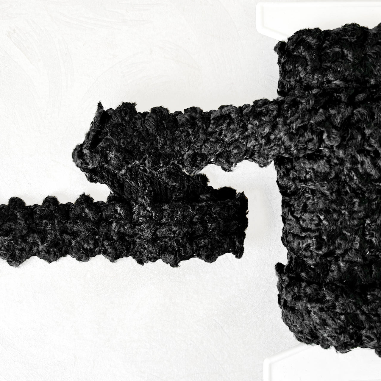 Fuzzy_Chenille_Braid