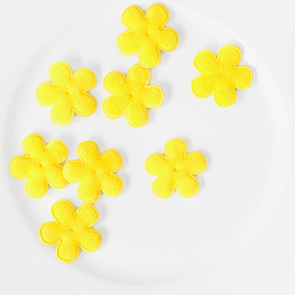 Fuzzy_Puffy_Flower_Applique