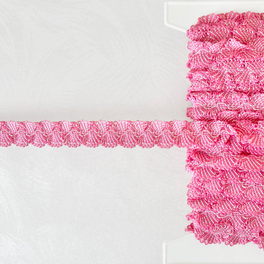 Gathered_Center_Elastic_Braid