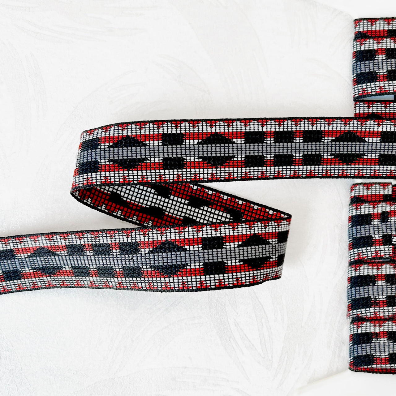 Geometric_Jacquard_Ribbon