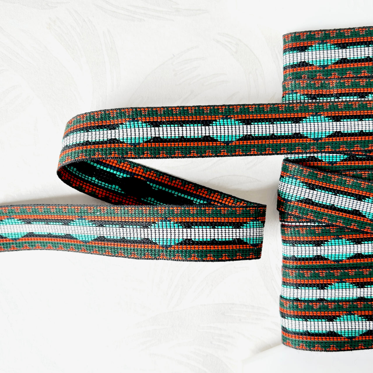 Geometric_Jacquard_Ribbon